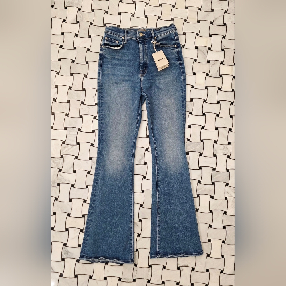 MOTHER High Waisted Weekender Skimp Flare Jeans Size 28 - Picture 5 of 14